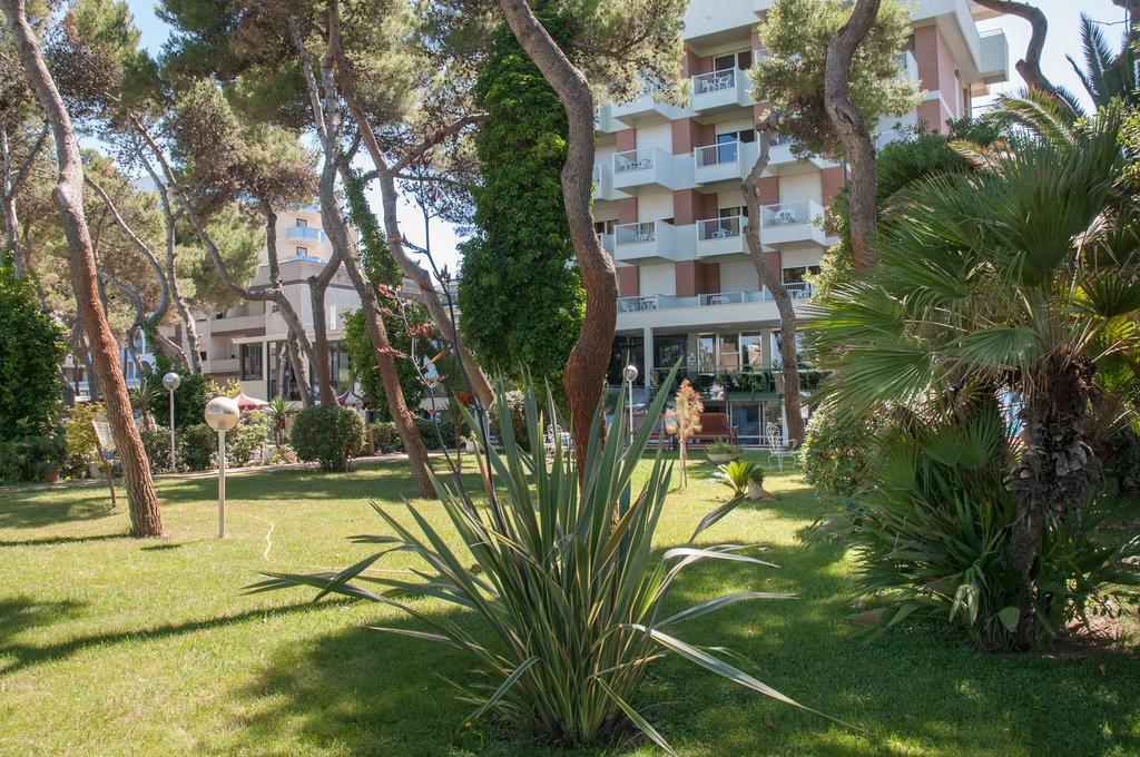 Hotel Atlantic Джуліанова Екстер'єр фото